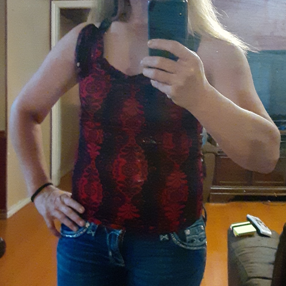 Shere sleeveless blouse
